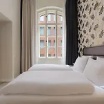 H10 Ku'damm Lofts 4* 베를린