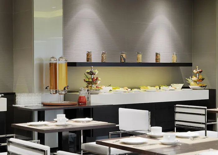 H10 Ku'damm Lofts Aparthotel 4*