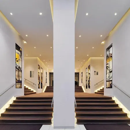 Апарт-отель H10 Ku'damm Lofts 4*