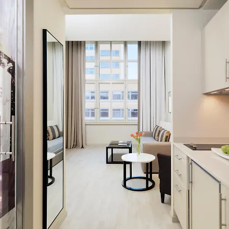 Апарт-отель H10 Ku'damm Lofts 4*